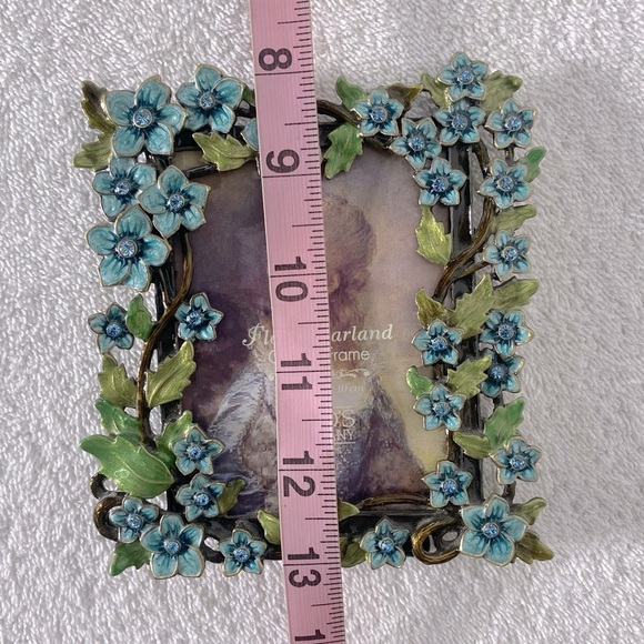 Vintage Two's Company Blue Green Floral Garland Metal Picture Frame - Picture 3 of 12